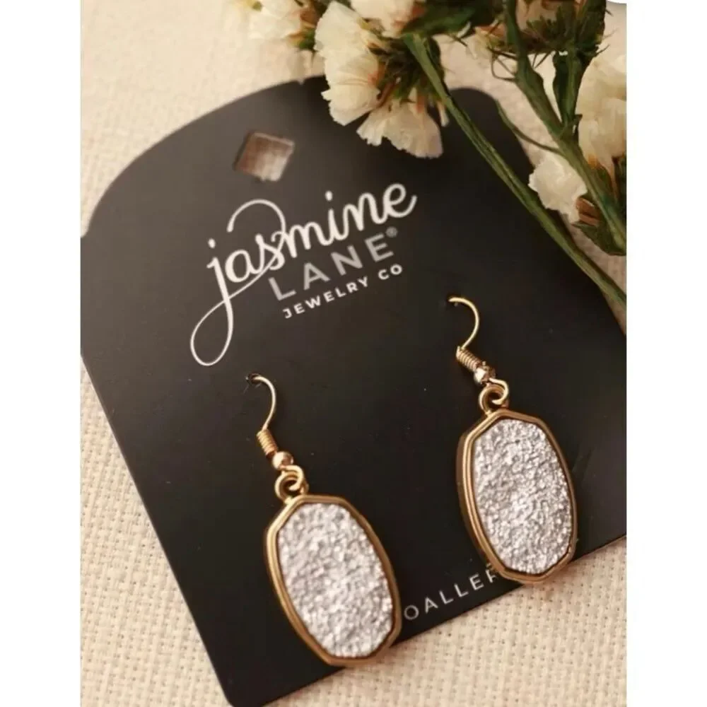 JASMINE LANE - 🎉HP🎉 3-Piece Fashion Jewelry Bundle/Earrings/Pendant/Bangle